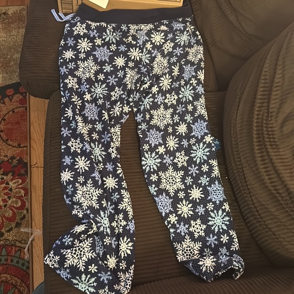 Nautica Snow Flake Pajama Set - Picture 9 of 10